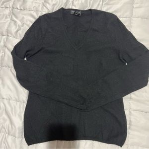 100% cashmere v neck sweater
